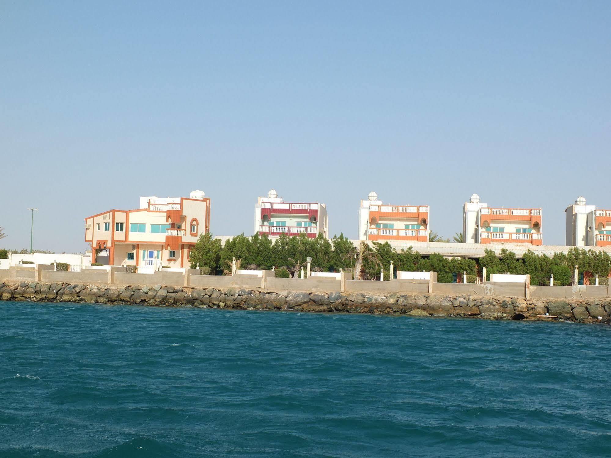 Al Ahmadi Plaza Resort Lambo Exterior foto